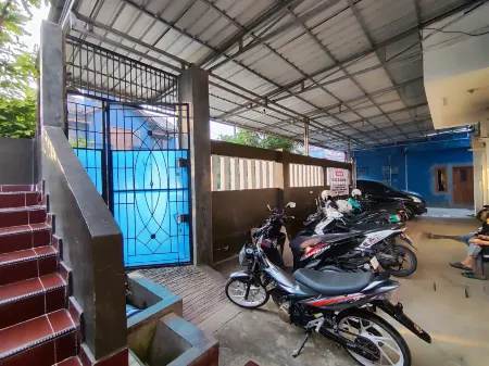 PENGINAPAN NURMEGA JAYA Отели в г. Cikembar