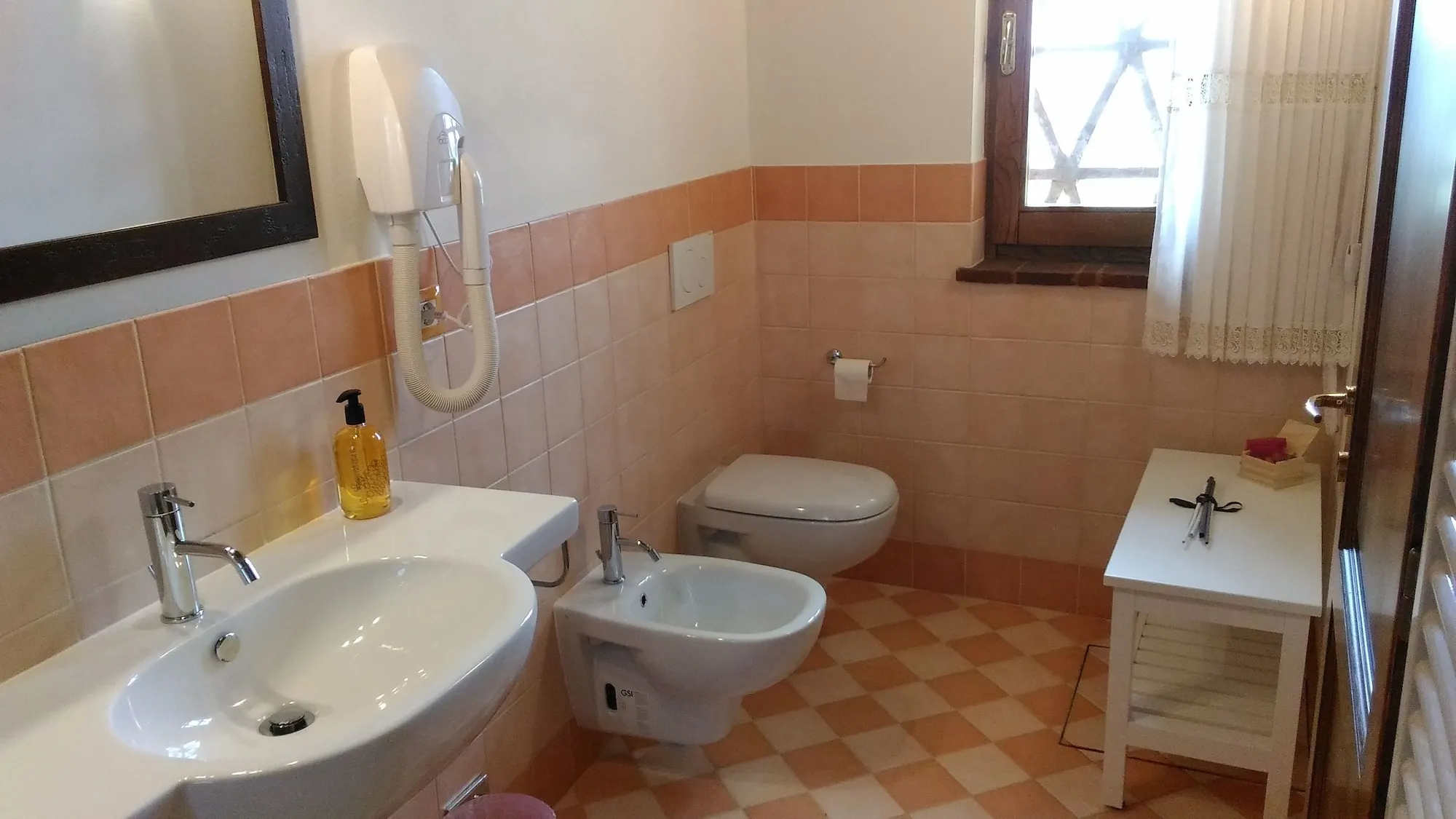 Capanna 1826 Rum Photos