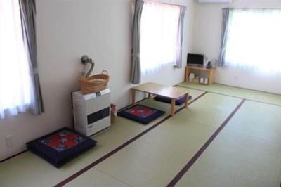 和風ファミリールーム(トイレと洗面台付き、共同シャワールーム) 笑顔咲く宿 めぐみ雪の写真