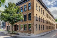 77 St-Vallier Hotels in 