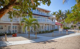 The Colonial at Jaguar Reef