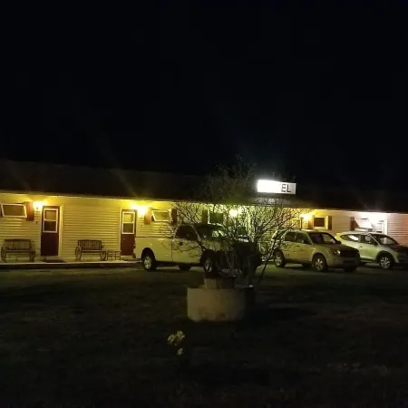 St Ann's Motel & Cottage