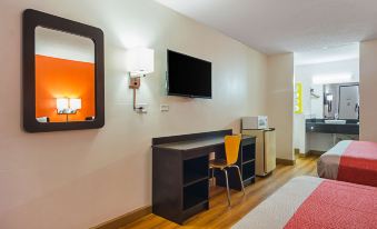 Motel 6 Cleveland, TN
