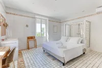 Hôtel de Provence Domaine De La Nerthe Hôtels à : Châteauneuf-les-Martigues