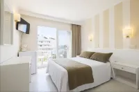 Hostal Residencia Sutimar Hotels near Playa Palmira