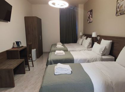 Square Hôtel - NIMES