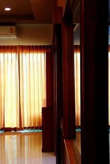 ห้องดีลักซ์ เตียงใหญ่ 1 เตียง