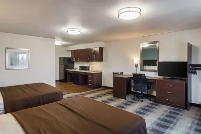 Suburban Studios Monaca - Pittsburgh Hotels near Beaver Valley Mall