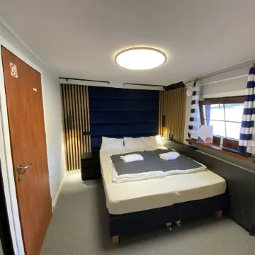 The Boat - Hostel&Chill