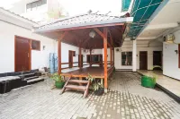 Merapi Inn Syariah by ecommerceloka Hotel a Sawahan
