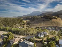 Tree Top Views - 4 Bedroom House Hotels in Rosetta
