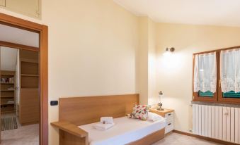 Civenna Lake View by Wonderful Italy