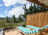 Skyview Los Alamos - 21 & over Pool Hotels in Los Alamos