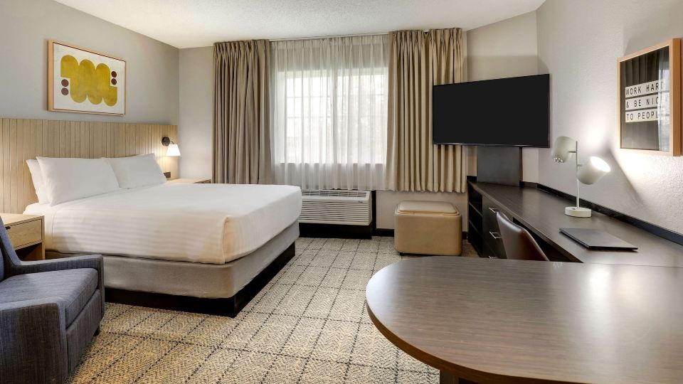 Sonesta Simply Suites Miami Airport Doral