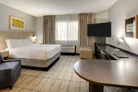 Sonesta Simply Suites Miami Airport Doral
