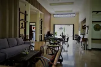 Villa Kendi Hotels in Kalibaru