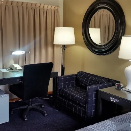 The Simplicity Inn Hotels in Marshfield