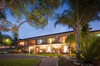 Miles B&B Guest House Hotel in zona Cango Wildlife Ranch