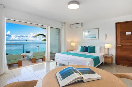 Bleu Emeraude Hotel Отели в г. Горанд-Кейс