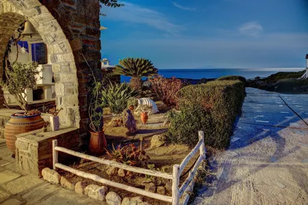 Martineli Residence - A Beachfront Estate