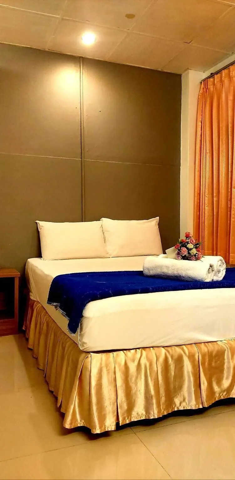 ห้องพัดลม(เตียงใหญ่)