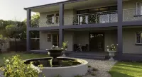 Villa Petit - Pysäköinti