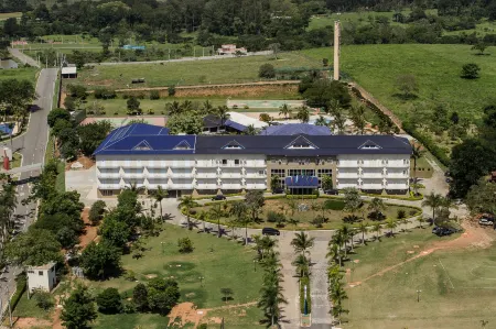Colonial Plaza Hotel Pindamonhangaba