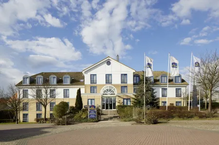 Best Western Hotel Helmstedt am Lappwald Отели в г. Кёнигслуттер-ам-Эльм