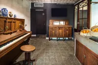 Lluna Aqua Soller - Adults Recommended