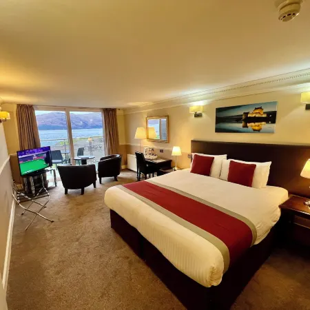 Holly Tree Hotel, Swimming Pool & Hot Tub Hotels in Appin