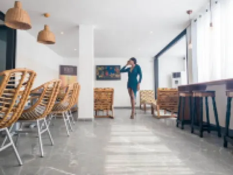 โรงแรมอีโลเกีย