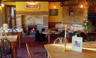 The Hunters Rest Inn