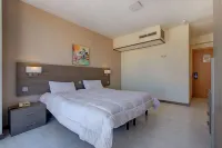 Primera Hotel - balcony