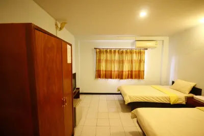 Narasiri Service Apartment Hotel dekat 巴真武里乔木