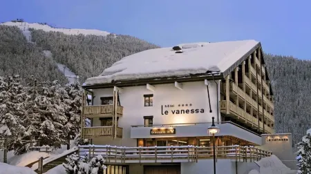 Hôtel Vanessa Отели рядом с достопримечательностью «La Chaux»