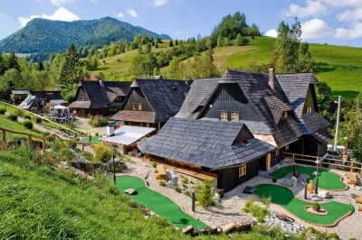 Wellness Rezort Jánošíkov Dvor Các khách sạn ở Zazriva