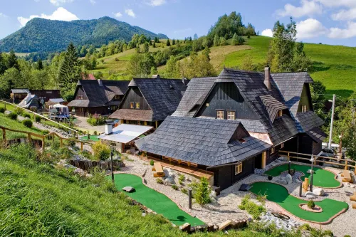 Wellness Rezort Jánošíkov Dvor Hôtels à : Terchova