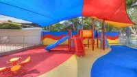 Alex Beach Cabins and Tourist Park - Family