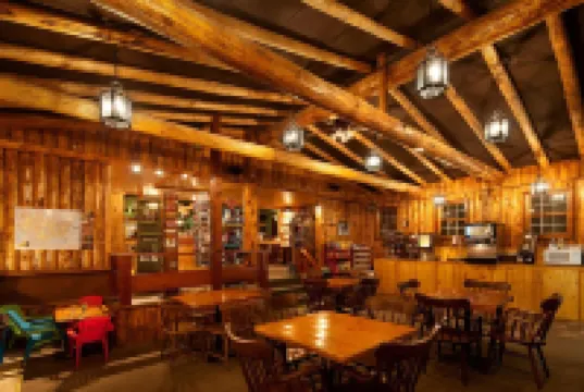 Snake River Cabin Village