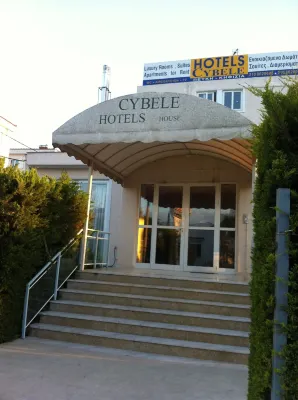 Hotel Cybele Pefki Các khách sạn ở Marousi
