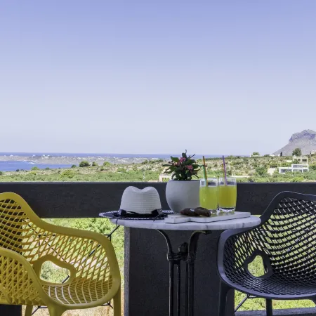 Talos Luxury Suites