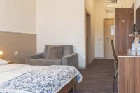 Hotel Lavender - Oleander Resort Hotels in Strunjan