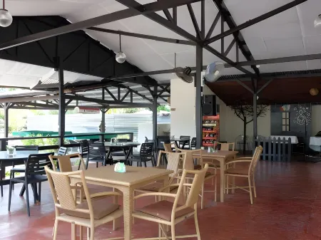 La Playa Estrella Beach Resort