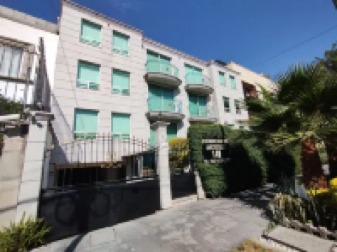 亞里士多德140號傳統藍灣公寓酒店 鄰近改革大道的酒店