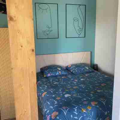 Espace Atypique détente, bien-être Rooms