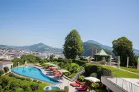 Hotel Schloss Mönchstein - Pools