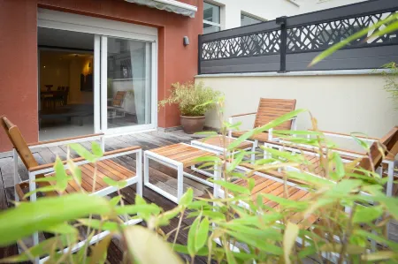 Au 30 Lille Centre Grand Palais Отели рядом с достопримечательностью «IESEG School Of Management»