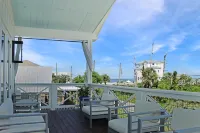 It's A Wonderful Life - balcony