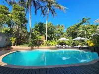 Leopard Tree Lodge - Pools