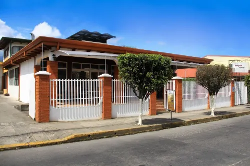 Hotel Wagelia Turrialba Hotels in Turrialba